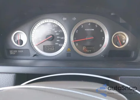 2013 Volvo Xc90 3.2/3.2 Platinum/3.2 Premier Plus from USA, damaged, VIN YV4952CY3D1657183